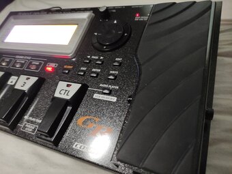 Gitarový syntetizátor/multiefekt Roland GR-55 - 3