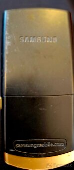 Samsung SGH-U600 Gold limited edition - 3