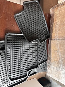 Vw passat B8 gumené koberce - 3