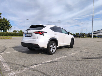 Predam Lexus NX300h AWD (2014) - 3