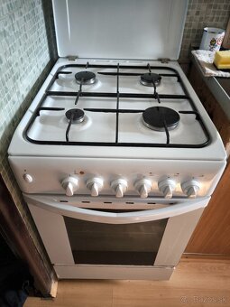 Sporák Indesit K3G10 - 3