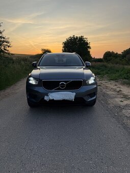 Volvo XC40 2019 d3 110kw manuál - 3