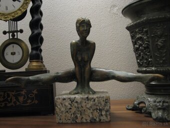 Šesť starožitnosti - 3