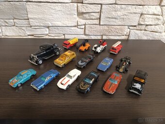 Playart a Yatming modely - osobní nákladní auta - Hong Kong. - 3