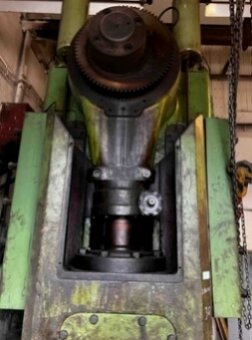 Rok výroby 1963, excentrický lis LE 400 - 3