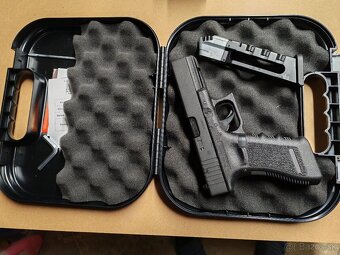 Glock 17 .CO2 vzduchová pištoľ . - 3