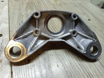 Horný držiak riadenia - 3