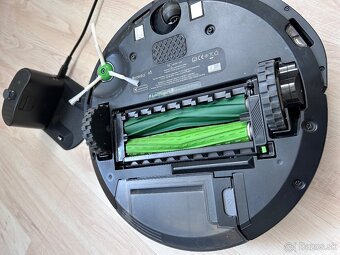Predám IRobot Roomba e5 - 3