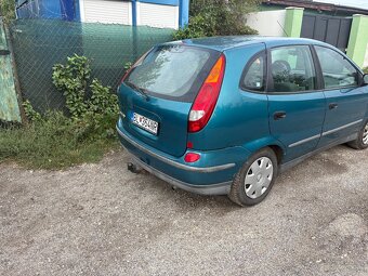 Almera tino 2,2 dci - 3