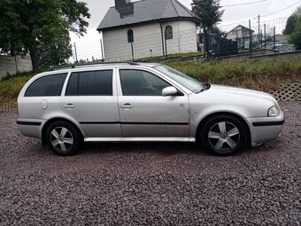 Predám škodu octavia - 3