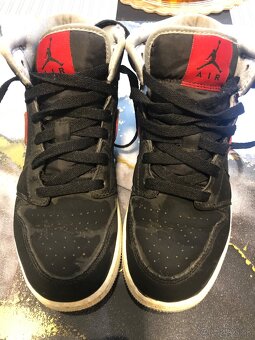 Jordan 1 Mid - 3