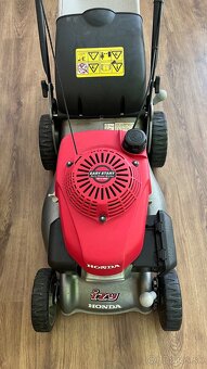 Kosačka HONDA IZY - 3