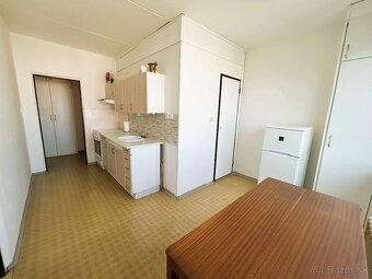 Zvolen, Západ – priestranný 2-izb. byt s balkónom, 64 m2 - 3