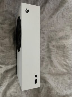 Xbox series S + prislušenstvo - 3
