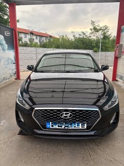 Predam hyundai i30 1.6 nafta - 3