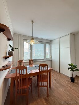 3-izbový byt s balkónom na sídlisku F - 3