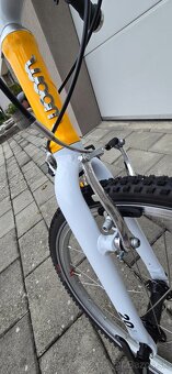 PREDAJ - ULTRAĽAHKÝ detsky bicykel WOOM 4 ŽLTÝ - 3