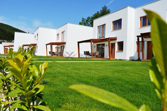 POSLEDNÝ VOĽNÝ DOM - Rodinný dom na prenájom v Porube - 3