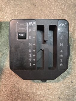 Stredovy panel radiacej paky range rover p38 - 3