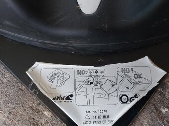 Magneticky drziak na lyze - 3