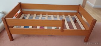 Detská posteľ a 2x matrac 140X70 - 3