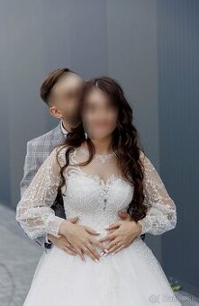 Biele nadýchané svadobné šaty - 3