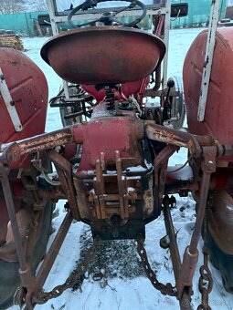 Predám 2x traktor McCormick 439, 40koni - 3