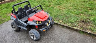 Predám detské 2.miestne el.autíčko na opravu. - 3