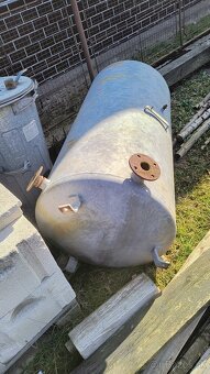 Stará tlaková nádoba 450L - 3