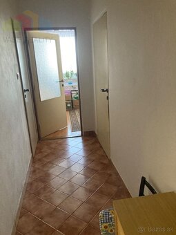 ZNÍŽENÁ CENA - Predaj 3 - izbový moderný byt  s dvomi balkón - 3