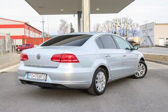 Volkswagen Passat B7 Sedan 2.0 TDI BMT - 3