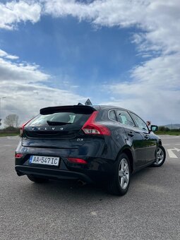 Volvo v40 d3 nafta automat - 3
