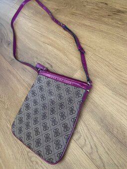 Crossbody guess - 3