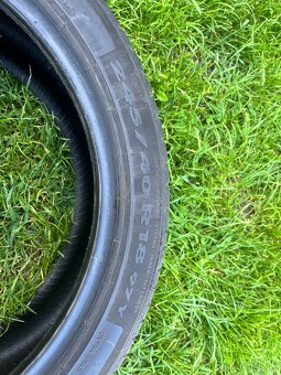 Pirelli 245/40 R18 - 3