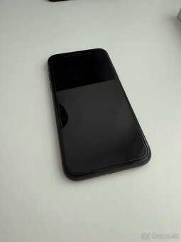 iPhone 11 Black, 64GB - 3