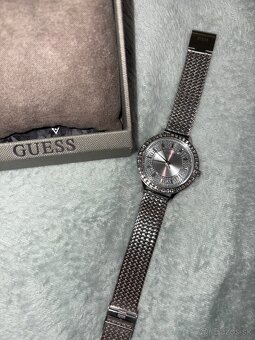 GUESS - 3