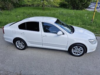 Škoda Octavia 1.6tdi dsg - 3