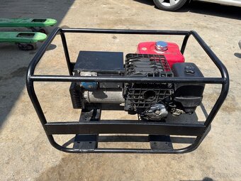 Predám elektrocentrálu EC5000 - 3