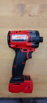 Predám Rázovy uťahovák Milwaukee M18 Fuel - 3