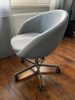 SKRUVSTA Otočná stolička, Vissle sivá-IKEA - 3
