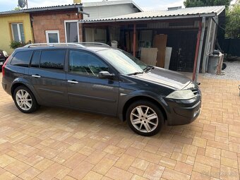 Predám Renault megane grandtour 1.6 82kw benzin - 3