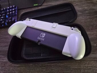Nintendo Switch OLED 64GB+256GB s príslušenstvom - 3