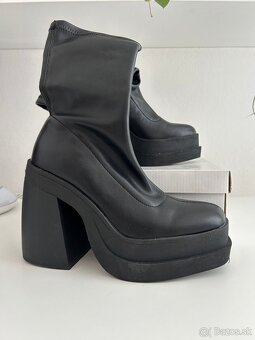 Kotnikove cizmy Bershka, vel. 36 - 3