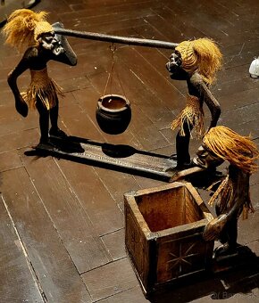 Drevené sošky africký domorodca - 3