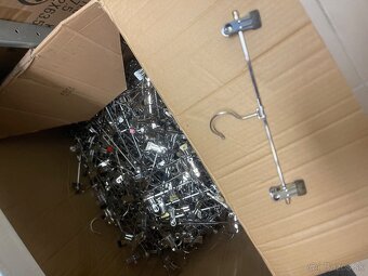 Predám vešiaky - 3