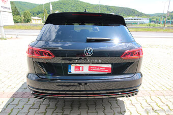 Predám VW TOUAREG 3.0 TDI R-Line, 4x4 - 3