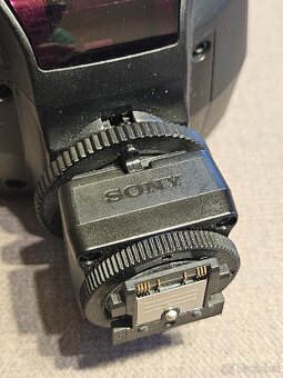 Blesk + SmallRig L-bracket na Sony a6600 - 3