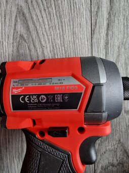 Rázový utahovák Milwaukee M18FID3 18v 1/4 - 3