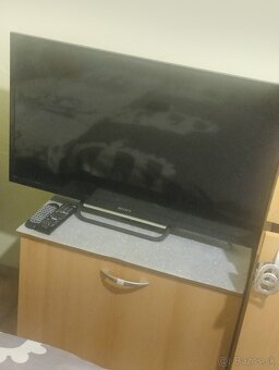 Televízor - 3