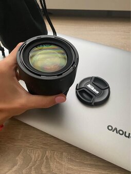 Nikon AF-S 18-105mm f/3.5-5.6G DX ED VR - 3